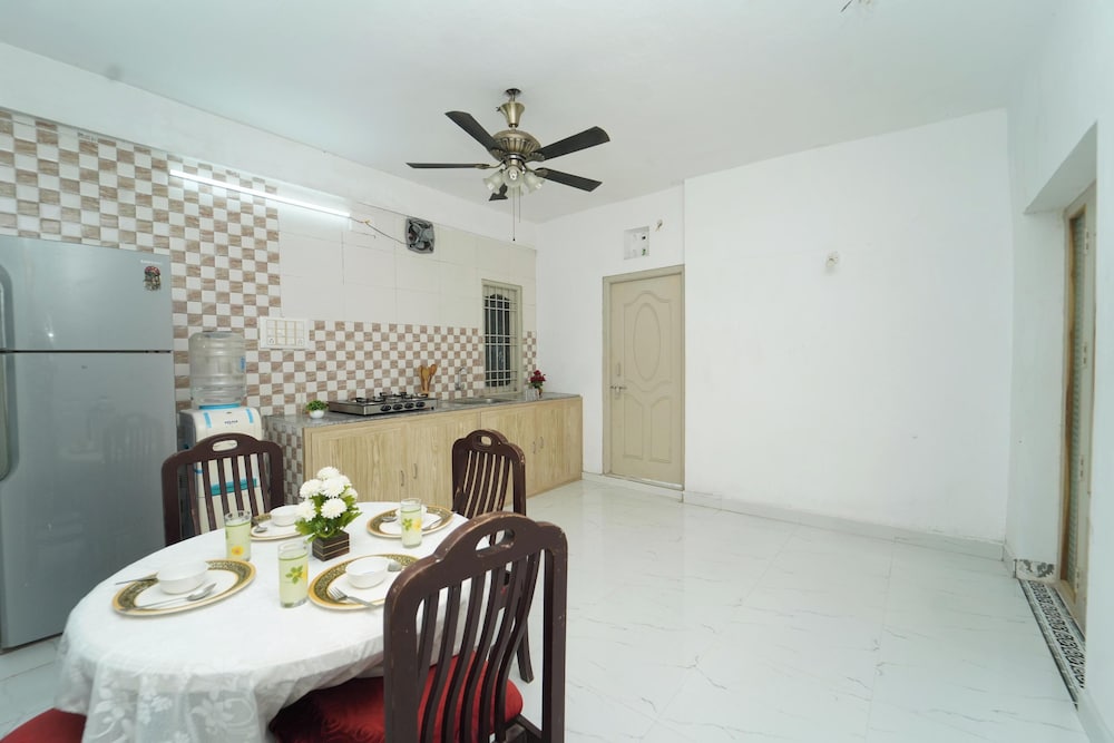 Blue Horizon Apartment 2bhk Nr Marina Beach