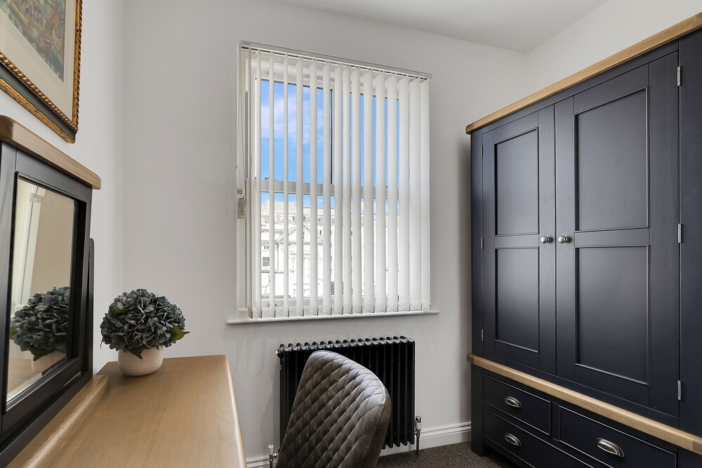 2 Bed - Hoe Heights by Smart Welcomes