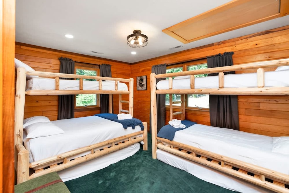Love Afton Cabin - Family Home