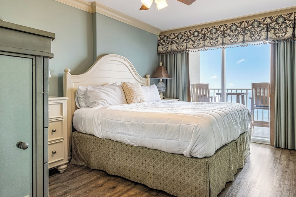 Ocean House I #1503 by Southern Vacation Rentals