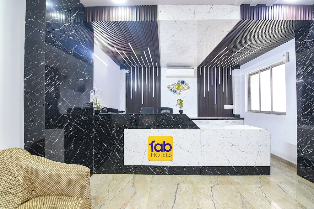 Fabhotel Westin Regency