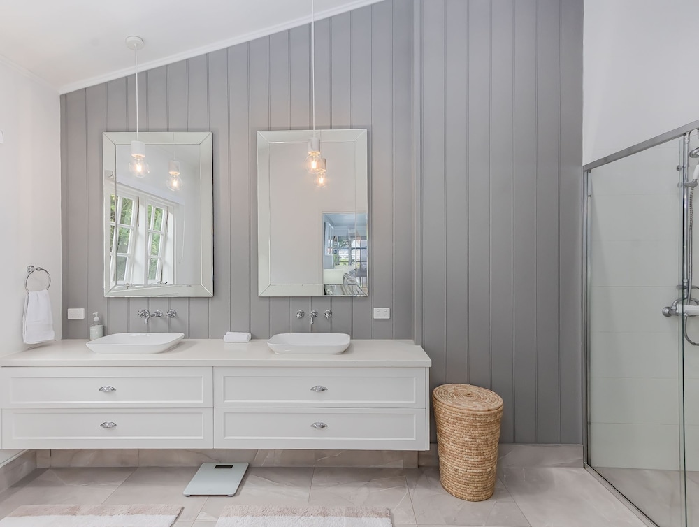 Hamptons White House