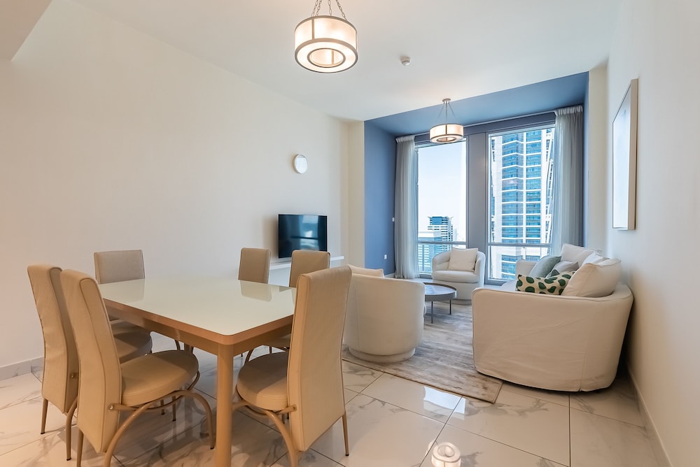 Noora Tower 4504 Business bay