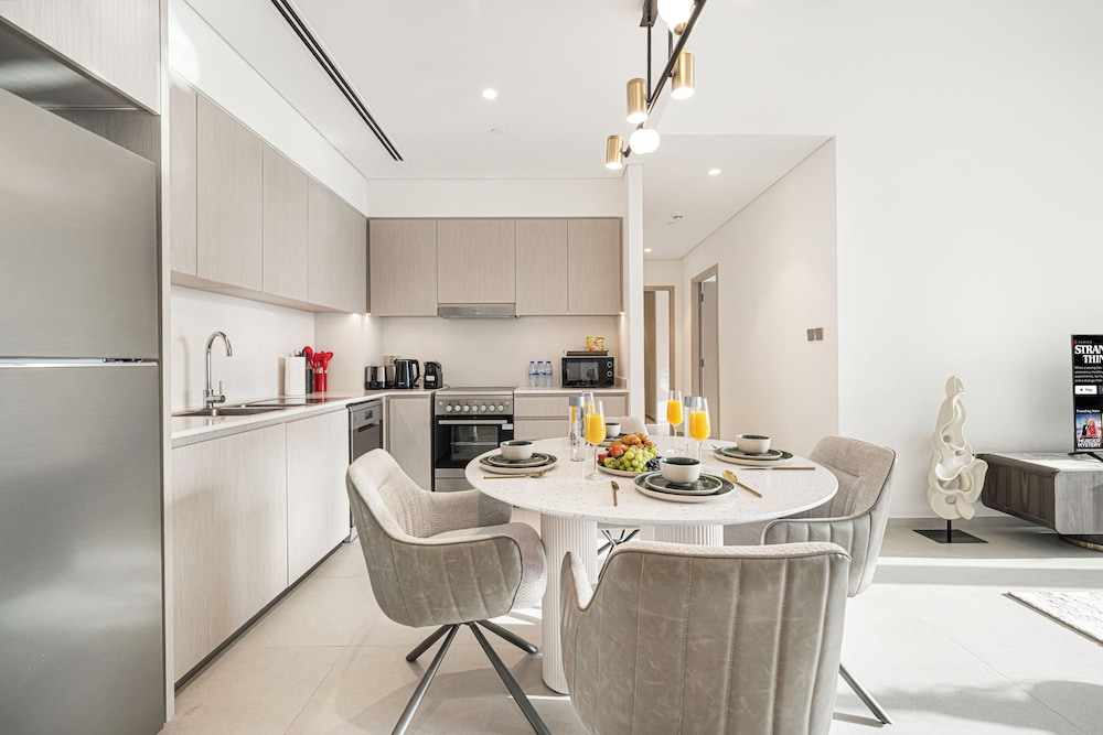 Grande Suites by Hostiva - Sea View