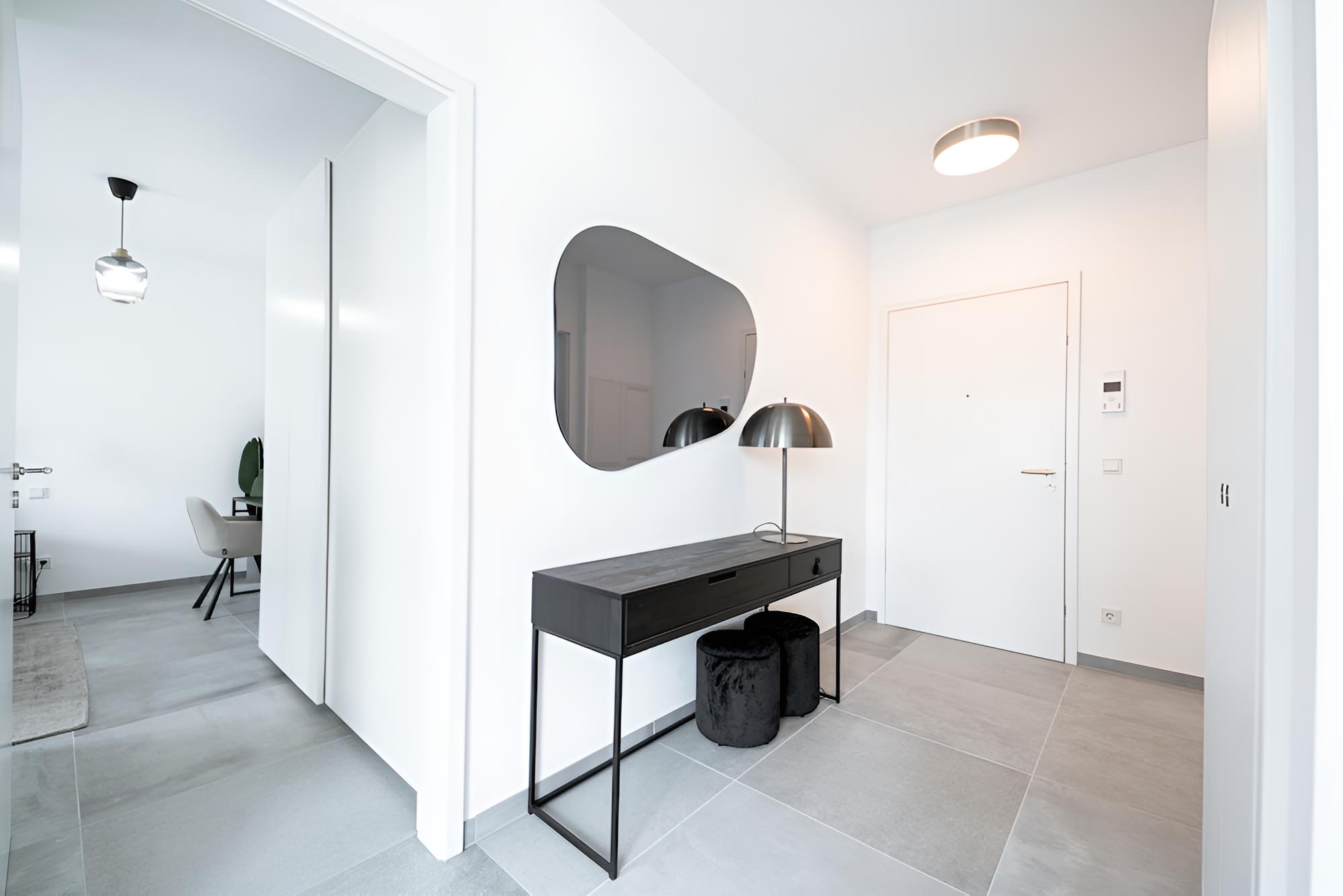 Lux 1BR: King Bed, Balcony, Near City Center view 3