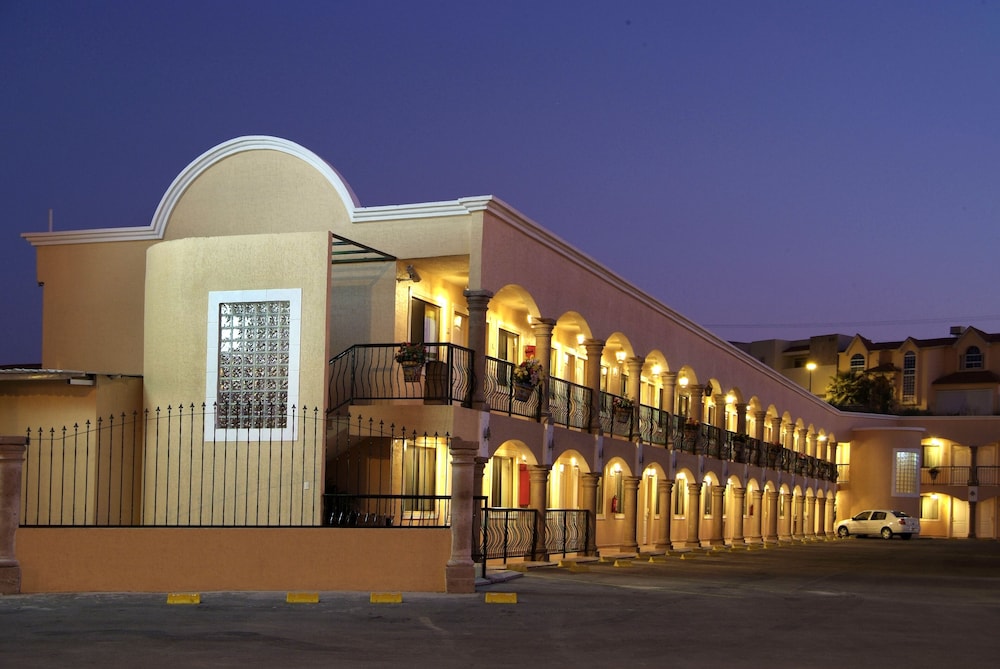 Los Cedros Hotel Inn Chihuahua view 5