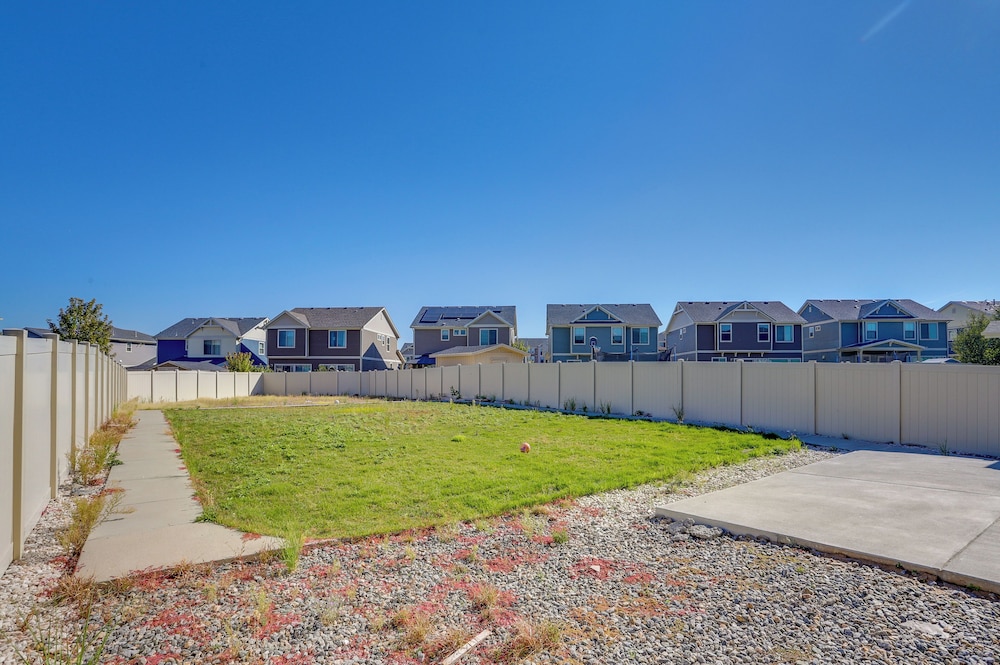 10 Mi to Dia: Family Home w/ Yard!