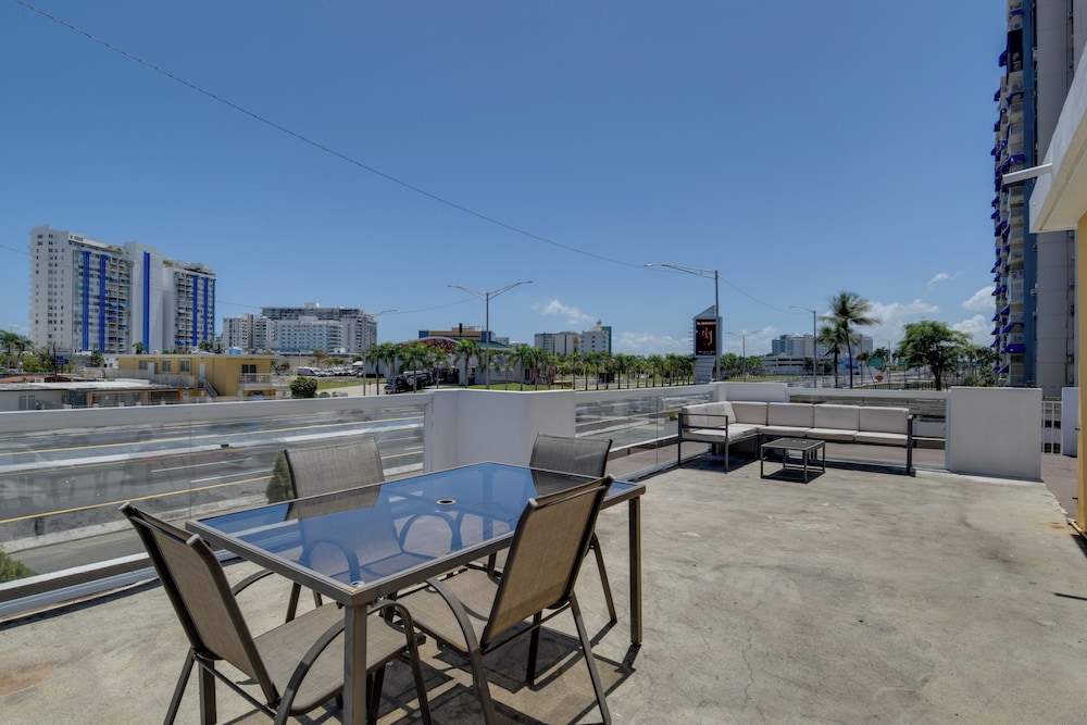 Private Heated Pool: Walk to Isla Verde Beach - Property Image 20