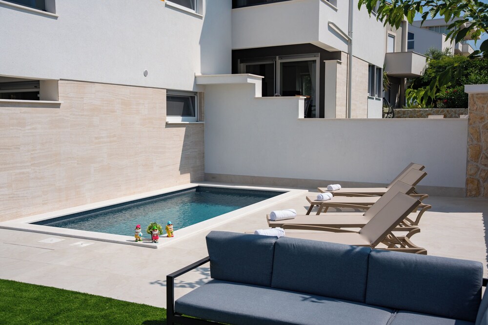 Relax apartments with private pool