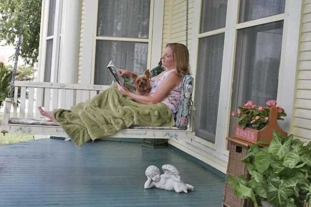 Angel Rose Bed & Breakfast