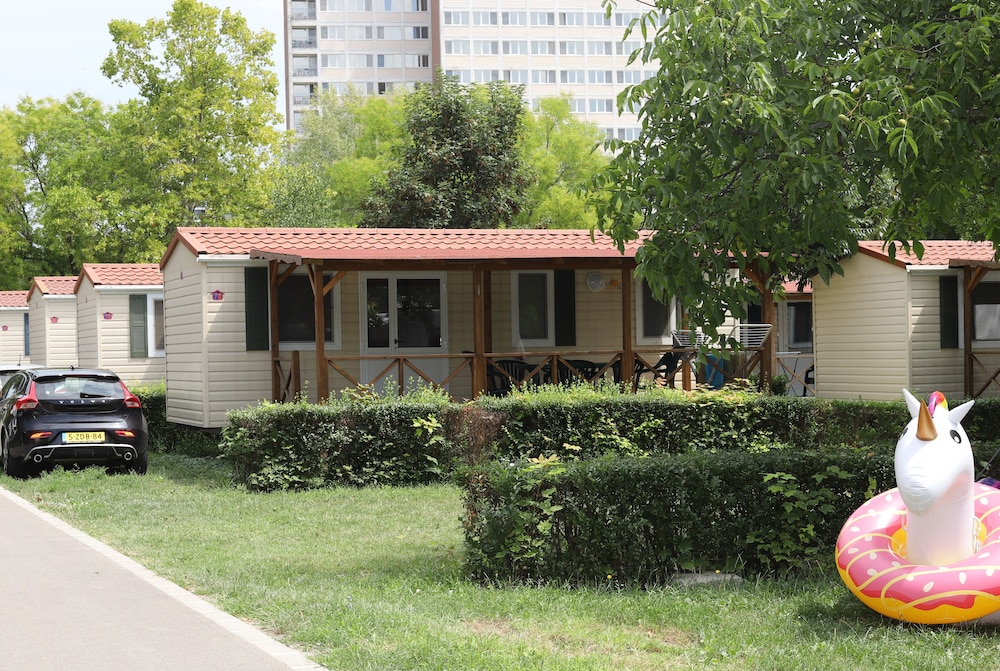 Photo 24