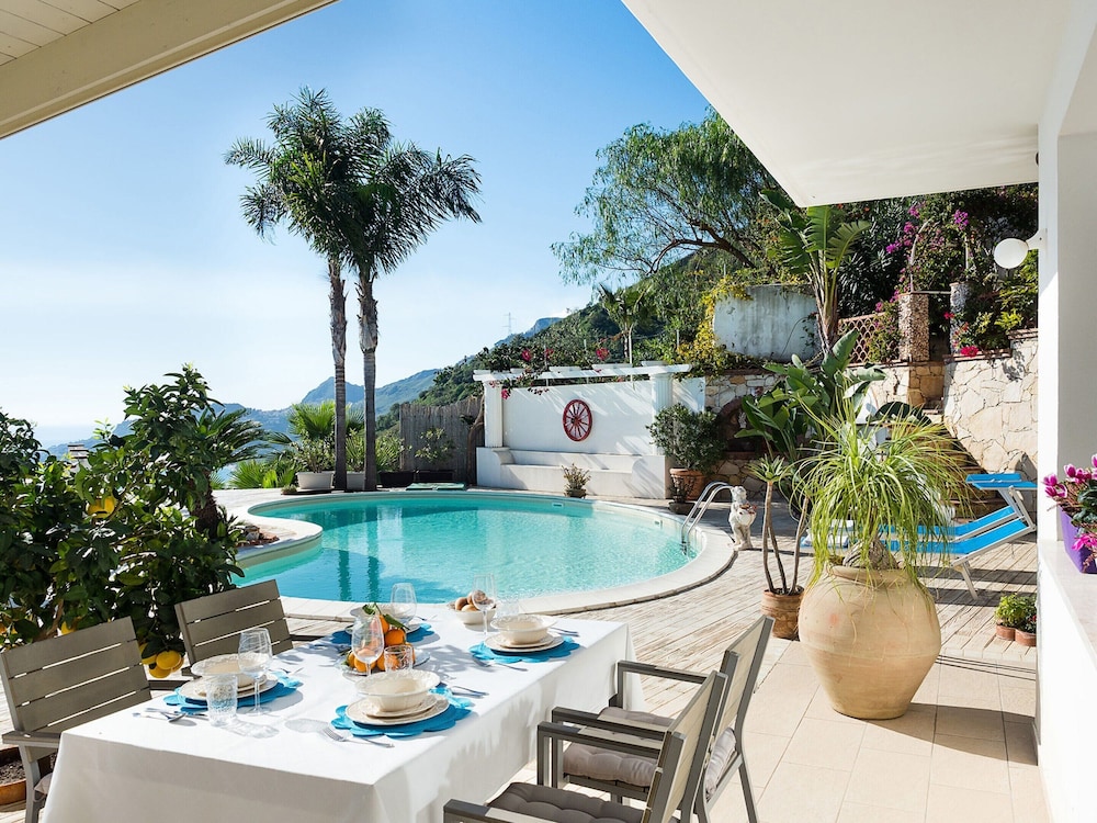 Villa With Panoramic Sea View Pool Near Taormina photo 2