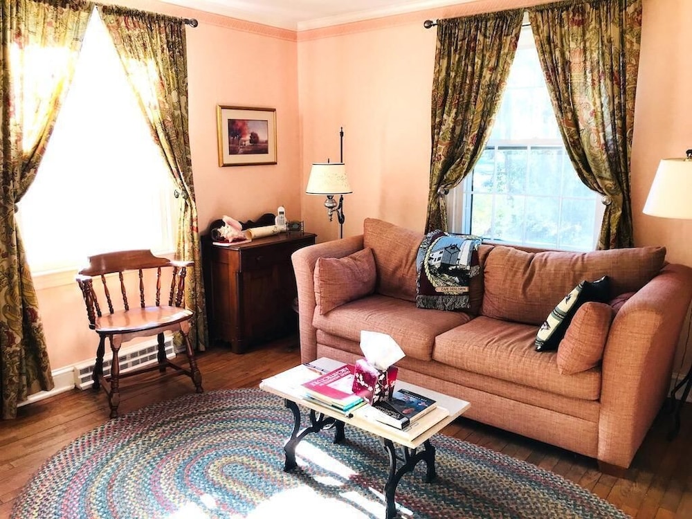 Pine Reach 54