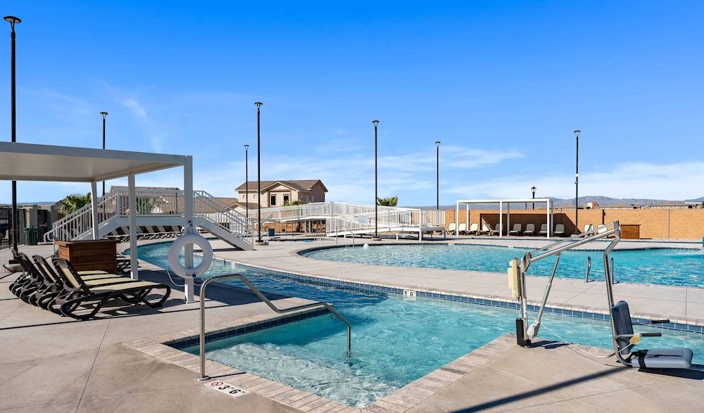 Holiday Hideaway 5 Bedroom Townhouse