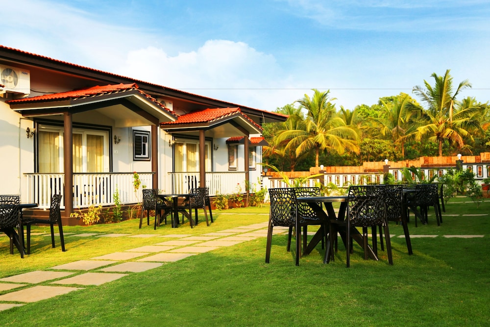Vagator Retreat Resort With Swimming Pool