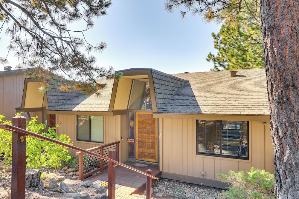 Lake Tahoe Gem w/ Furnished Deck & Water Views!