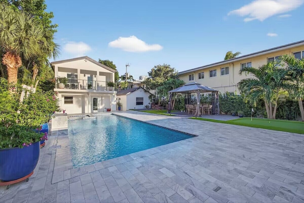 Paradise by the Sea - Cottage