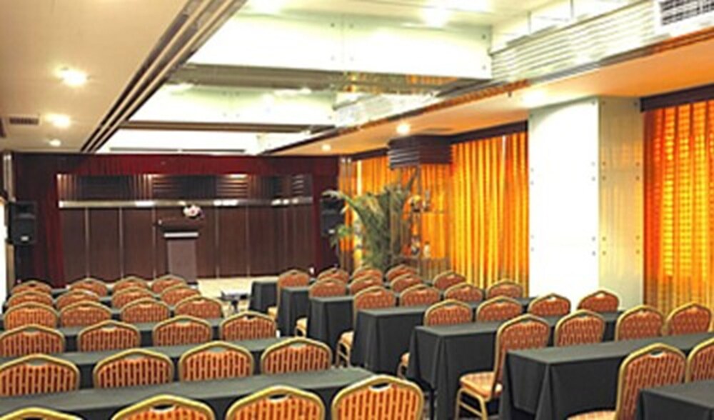 meeting & event spaces