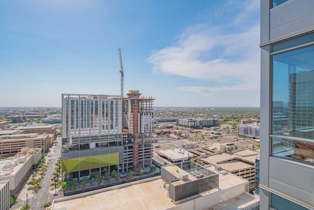 ROVE LIVING/KL - 44 Monroe