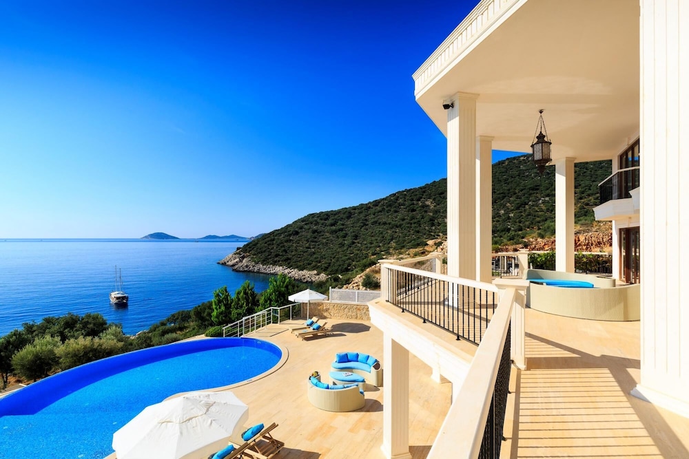 Korsan Guney in Kalkan Belediyesi view 5
