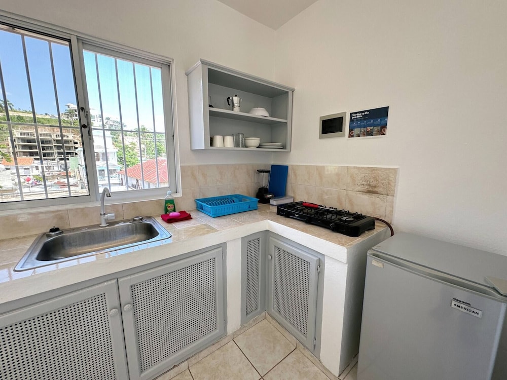 Secure 2-pers Apartment Centrally Located and Close to the Beach