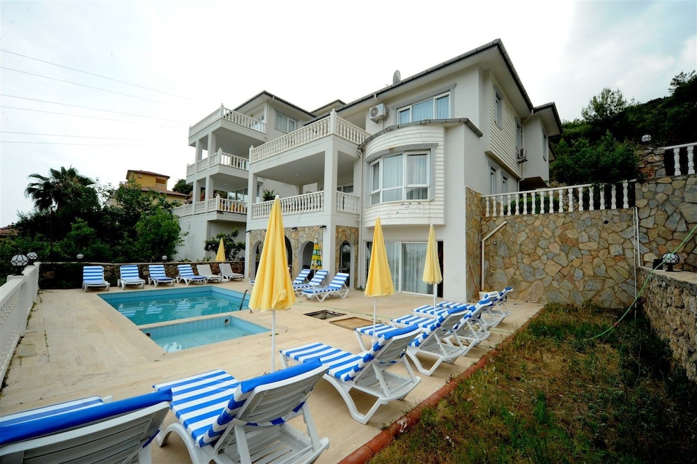 Emre White Villas 3