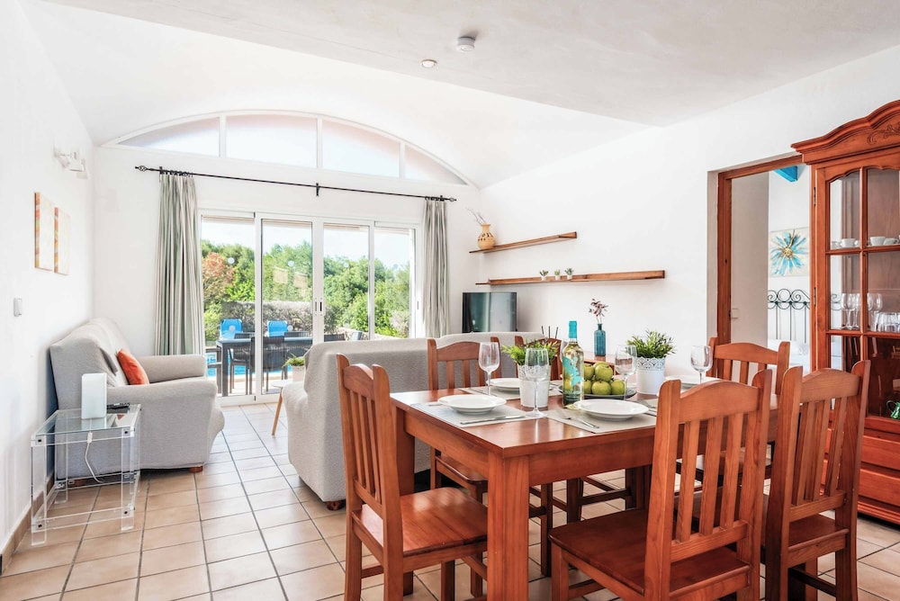 Villa Laura 245