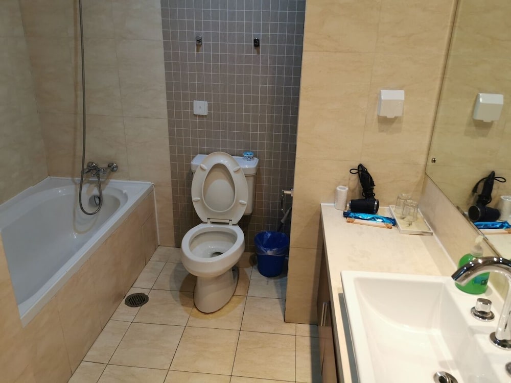 Photo 32