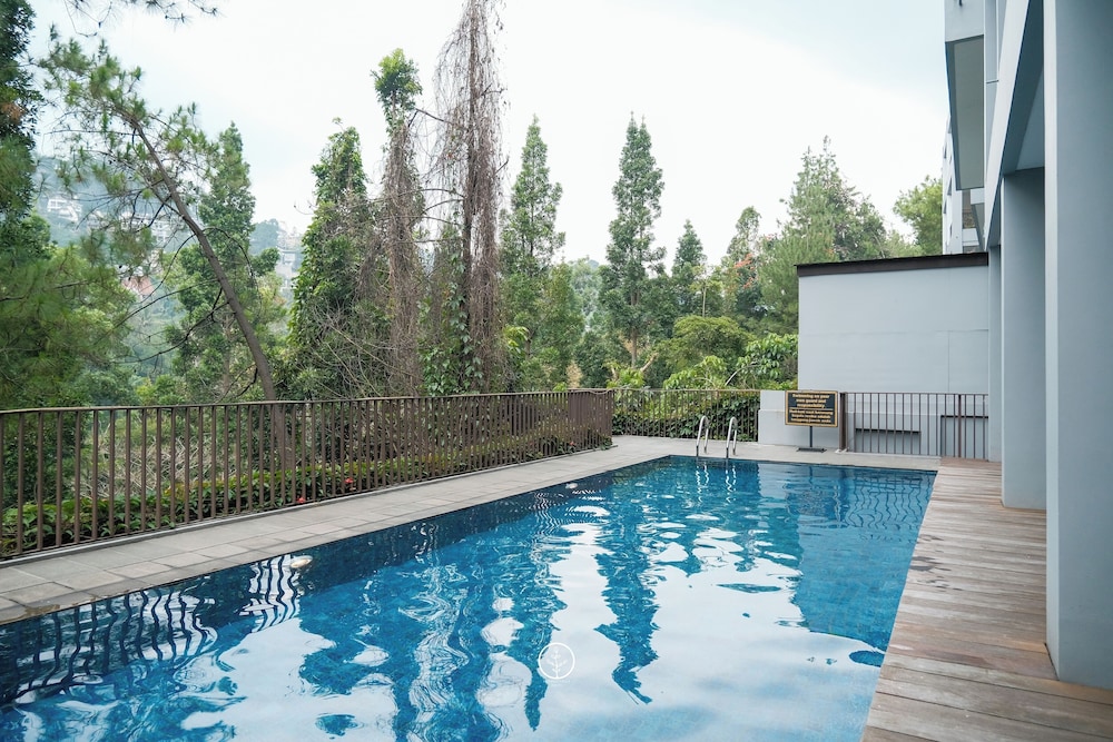 Magenta Hill View Villa 6 bedrooms with a private slide pool