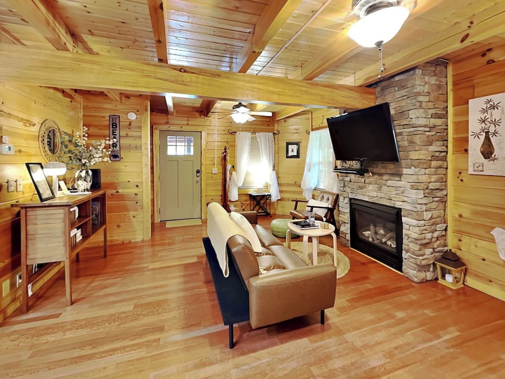 Charlottes Haus by Jackson Mountain Rentals