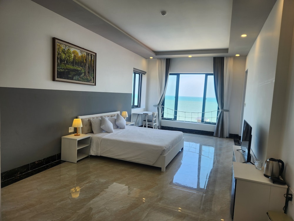 Sunny Shore Resort