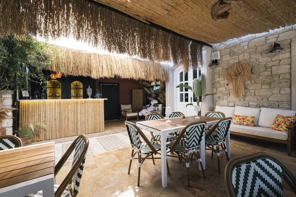 Mono Life Alacati - Image 11