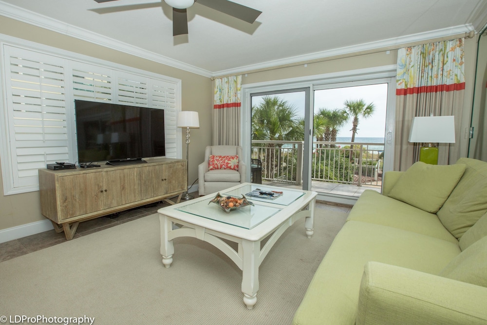 Destin Towers by Holiday Isle