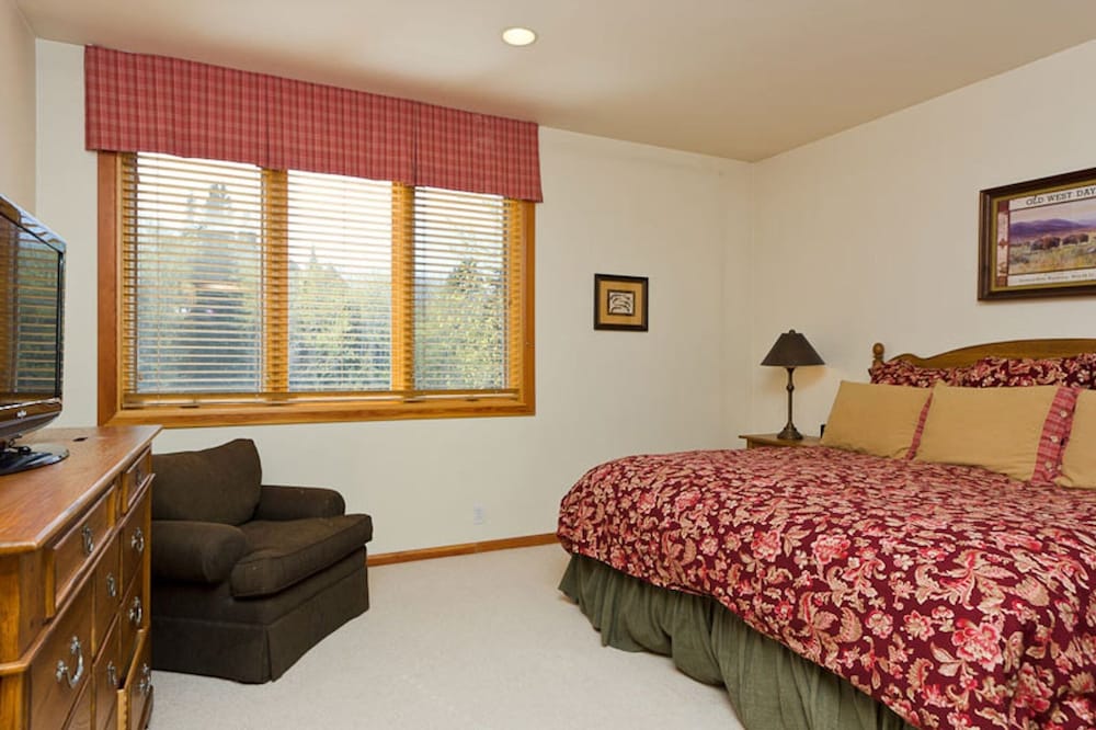 Double Eagle at Deer Valley Resort - Three Bedroom Condo with Hot Tub #17 3 Condo