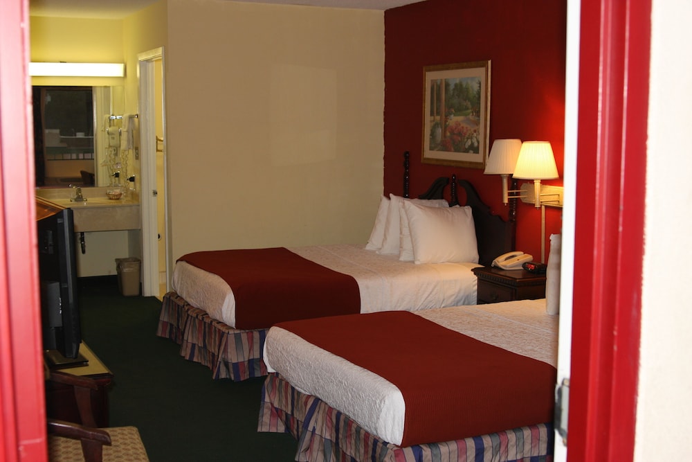 Best Inn Booneville view 3