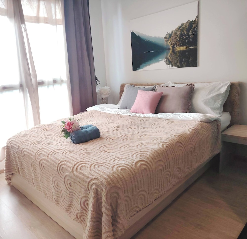Ideo O2 Resort Condo BTS Bangna