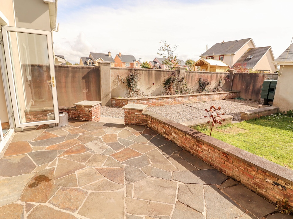 4 Killimer Road