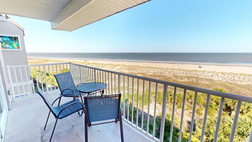 Beach House 2 by Tybee Vacation Rentals