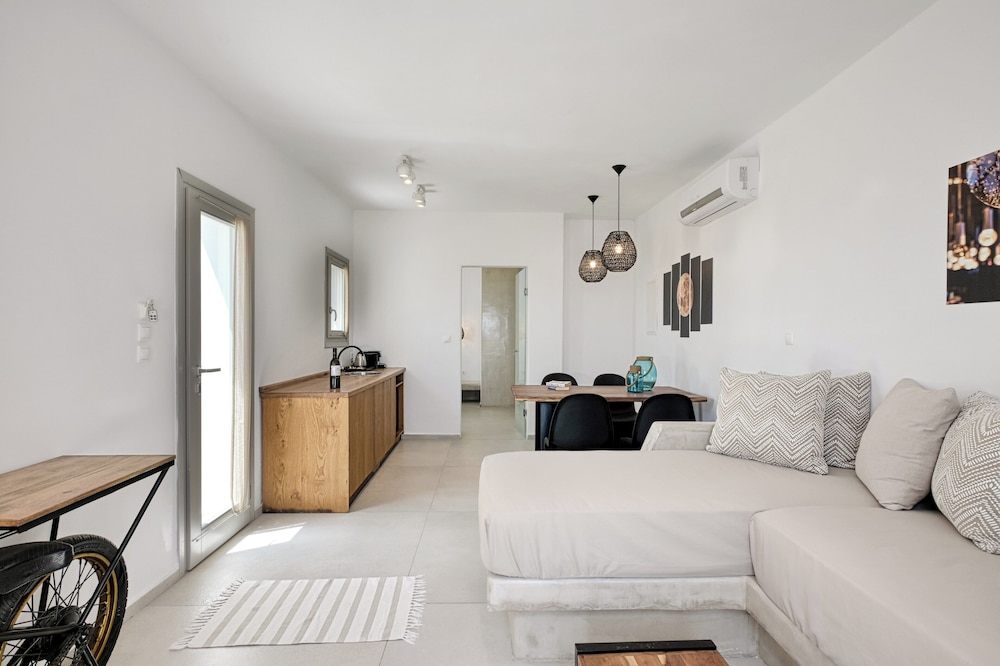 Aloft Suites Mykonos Island