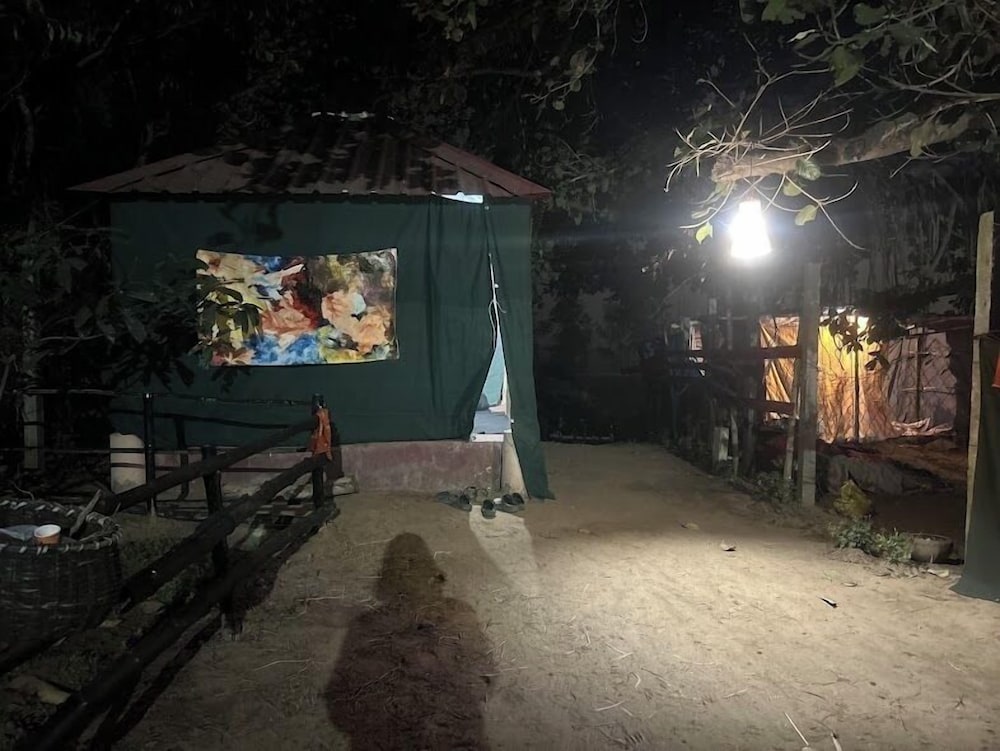 Golok Riverside Retreat