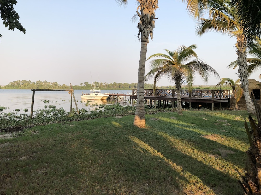 Kwanza Lodge