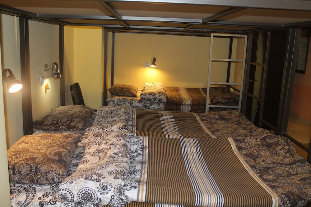 Old Yerevan Hostel & Tours