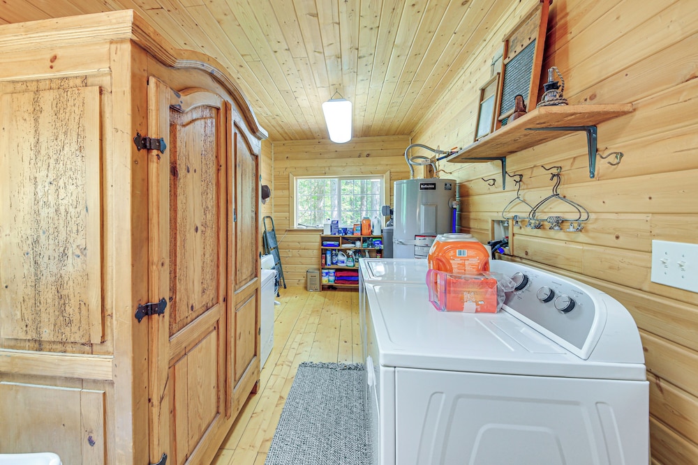Riverside Cabin on 9 Acres in Montana