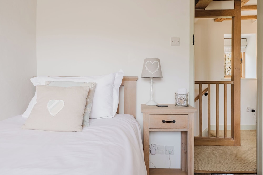 Sweetheart Cottage-Cosy 2BD in Cotswolds