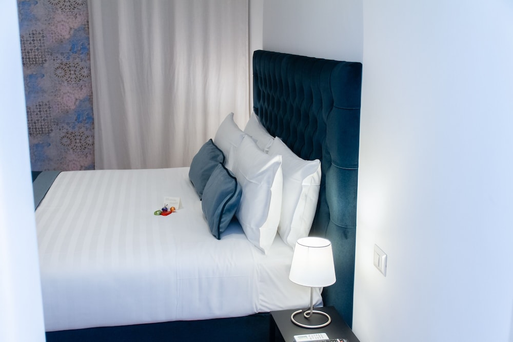 Home at Rome Vatican Suites
