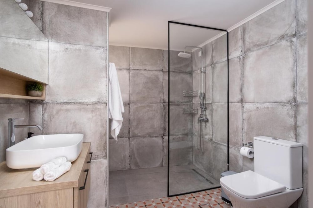NiMa 2-modern apt in Rethymno's heart