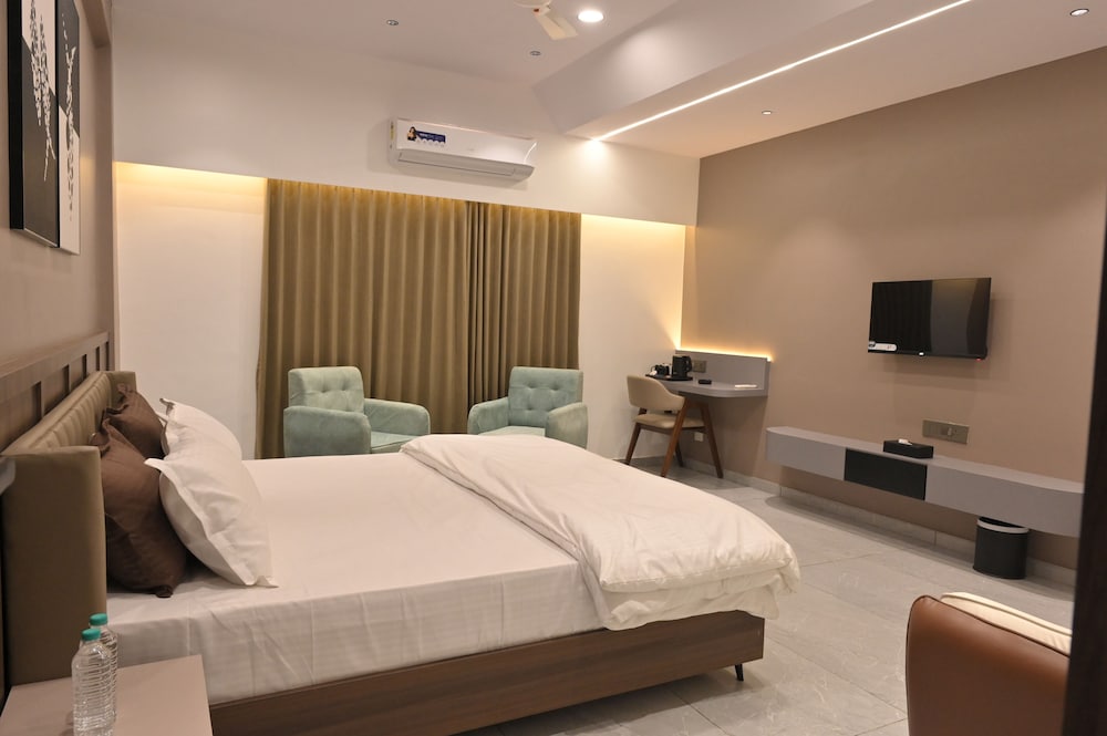 Plumeria Hotel