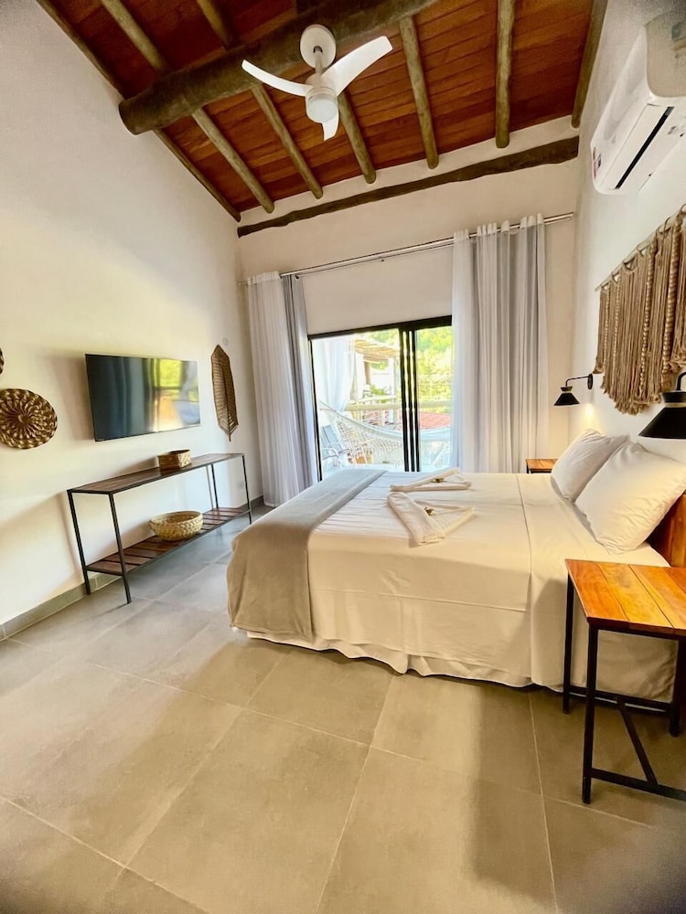 Santomar Guest House