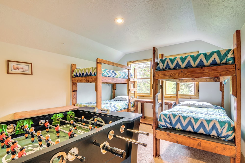 Brian Head Cabin < 1 Mi to Resort: Ski + Mtn Bike