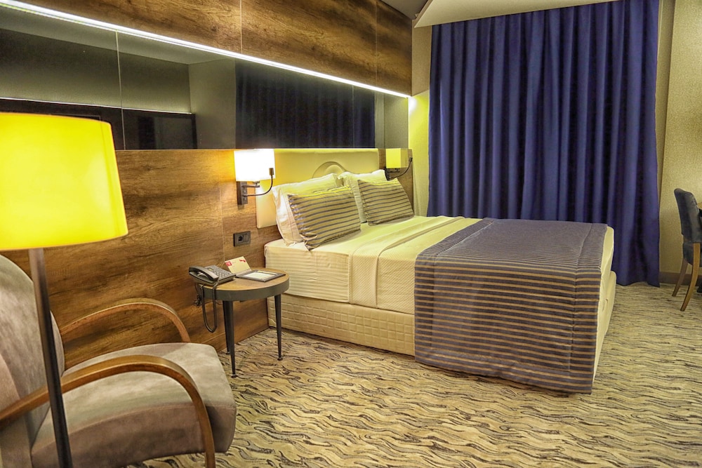 Ramada by Wyndham Mersin - Image 73